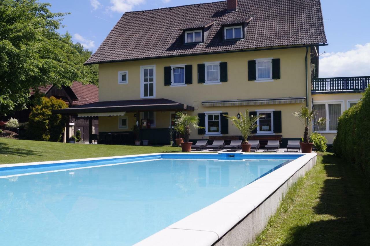 Pension Dobernig - Contactless Check In/Stay Klagenfurt am Woerthersee Eksteriør bilde
